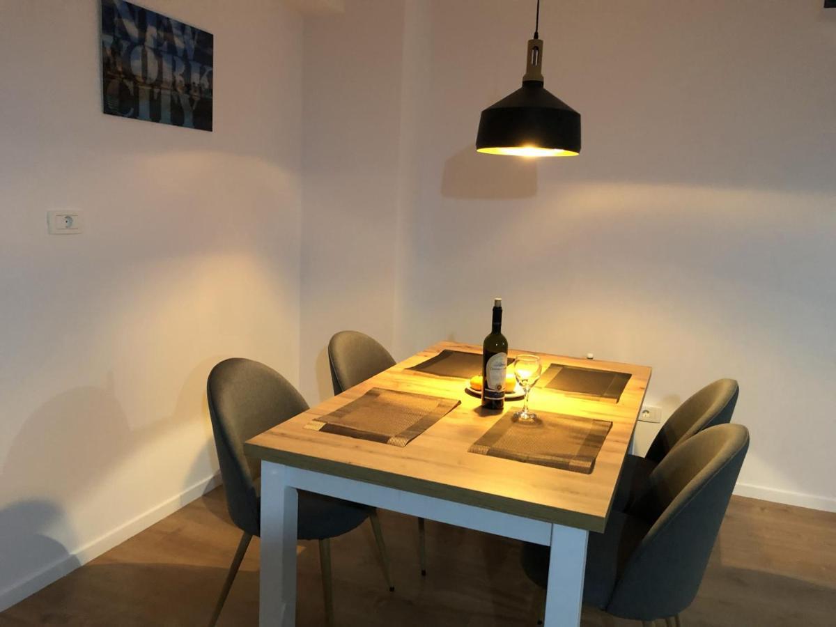 Chronos Apartment - Modern And Stylish Τιμισοάρα Εξωτερικό φωτογραφία