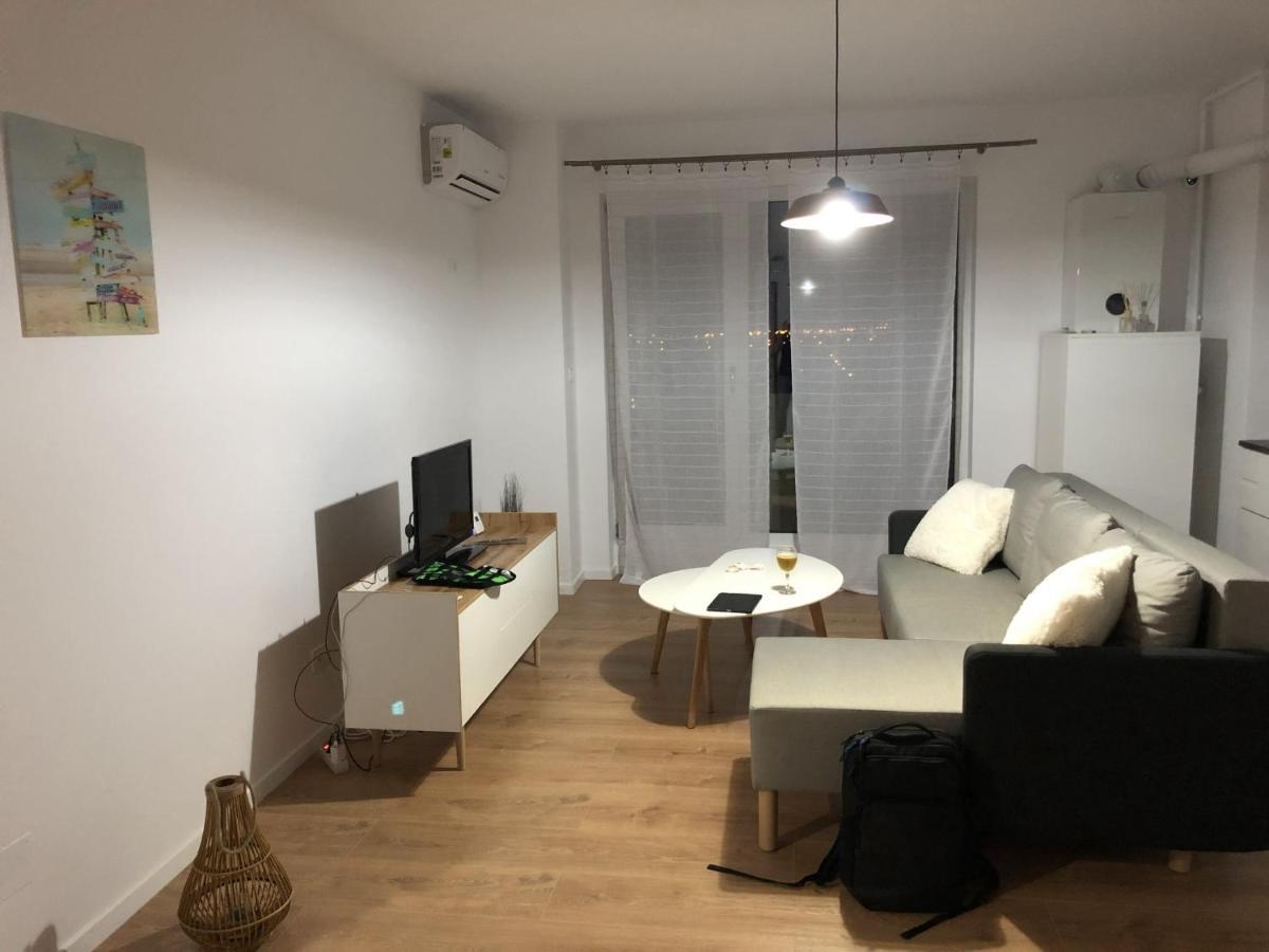 Chronos Apartment - Modern And Stylish Τιμισοάρα Εξωτερικό φωτογραφία