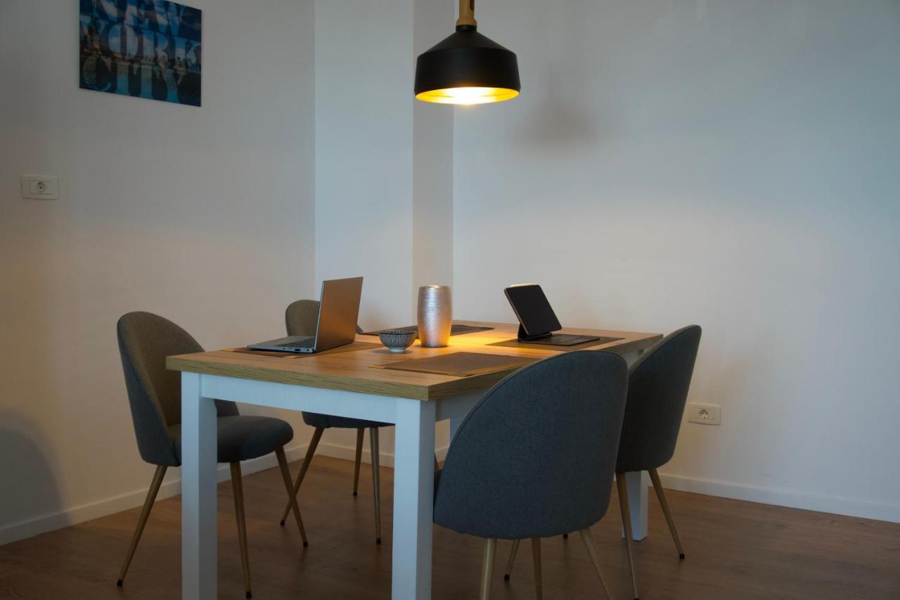 Chronos Apartment - Modern And Stylish Τιμισοάρα Εξωτερικό φωτογραφία